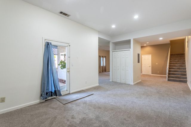 1025 Chardonnay Walk, Redding, CA 96001