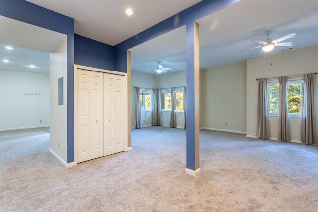 1025 Chardonnay Walk, Redding, CA 96001