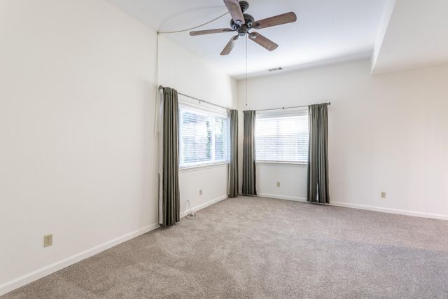 1025 Chardonnay Walk, Redding, CA 96001