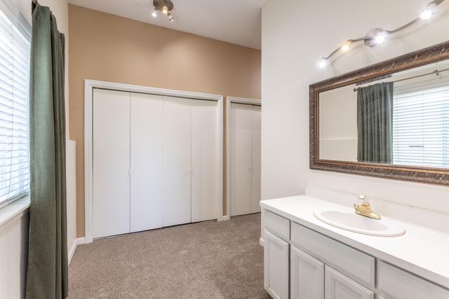 1025 Chardonnay Walk, Redding, CA 96001