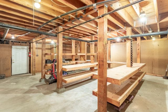 1025 Chardonnay Walk, Redding, CA 96001