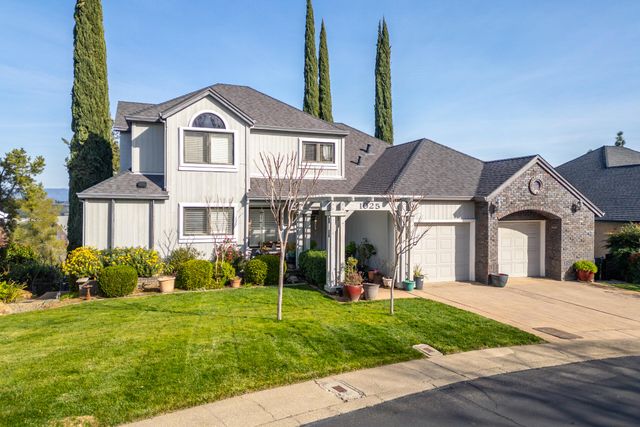 1025 Chardonnay Walk, Redding, CA 96001