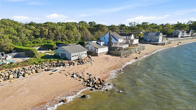 56055 County Road 48, Southold, NY 11971