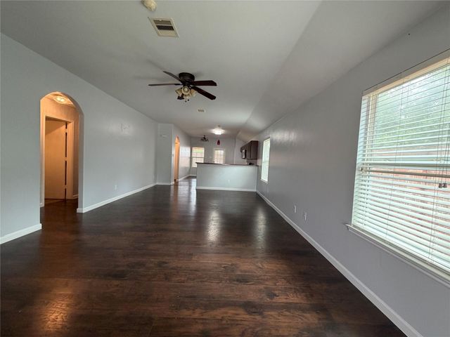 2902 Back Bay Brook Trail, Houston, TX 77045