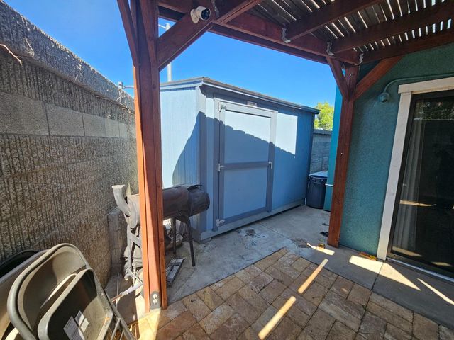 1990 Harvest Landing Court, Tracy, CA 95376