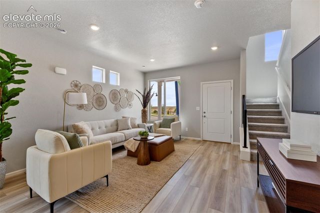5879 Uptop Point, Colorado Springs, CO 80927
