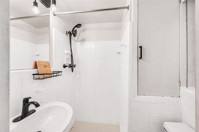 1760 NE 13th Street, Fort Lauderdale, FL 33304