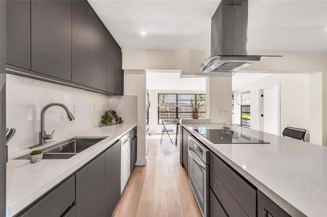 1760 NE 13th Street, Fort Lauderdale, FL 33304