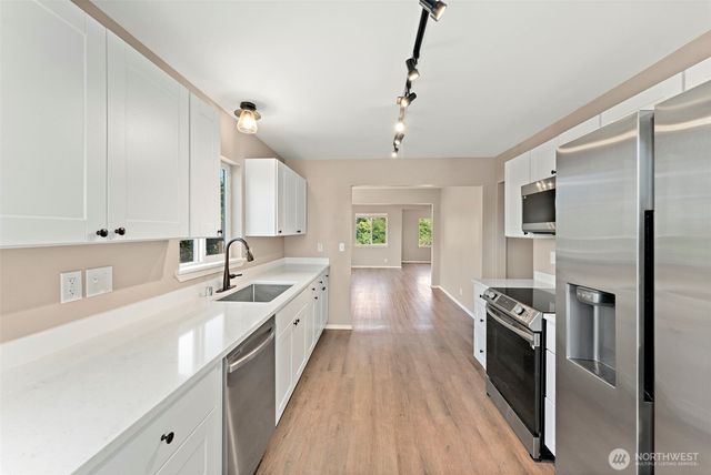 3020 S 54th Street, Tacoma, WA 98409