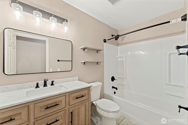 3020 S 54th Street, Tacoma, WA 98409