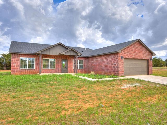10190 S Meadows Lane, Guthrie, OK 73044