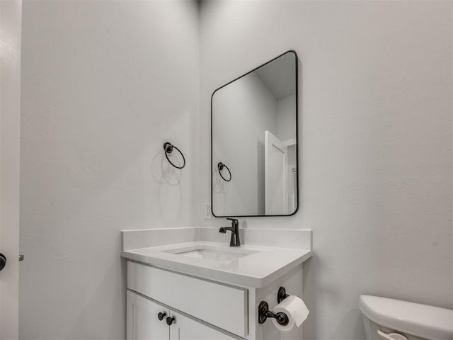 10190 S Meadows Lane, Guthrie, OK 73044