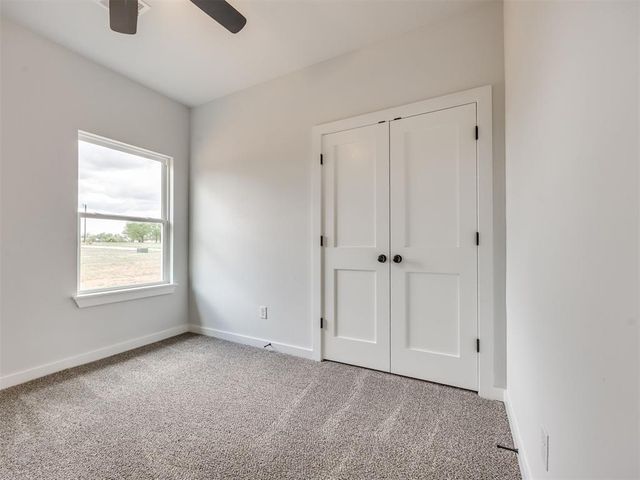 10190 S Meadows Lane, Guthrie, OK 73044