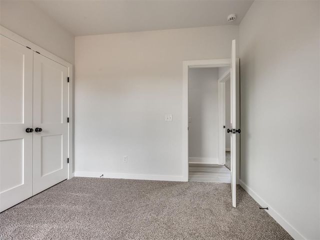 10190 S Meadows Lane, Guthrie, OK 73044