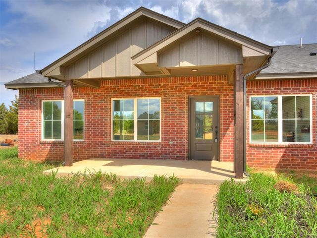 10190 S Meadows Lane, Guthrie, OK 73044