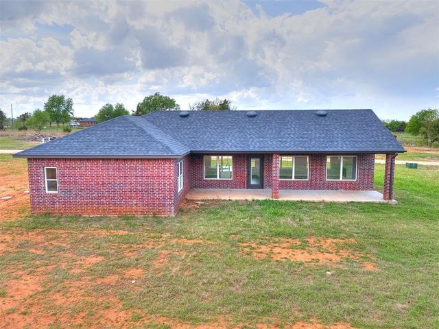 10190 S Meadows Lane, Guthrie, OK 73044