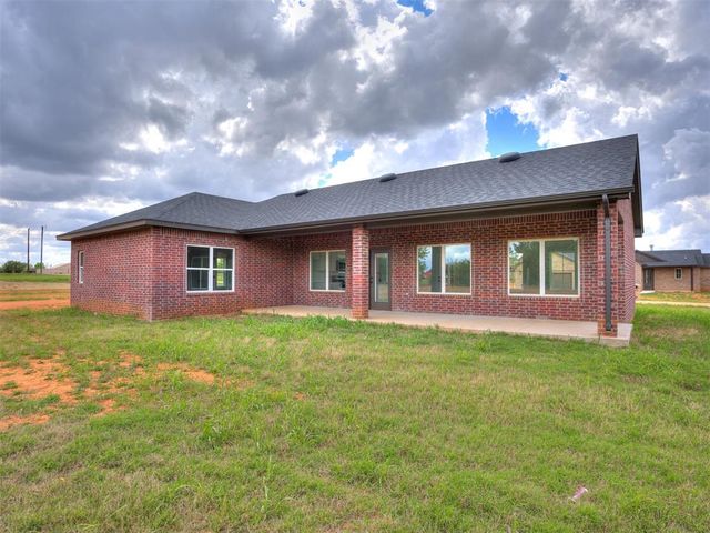 10190 S Meadows Lane, Guthrie, OK 73044