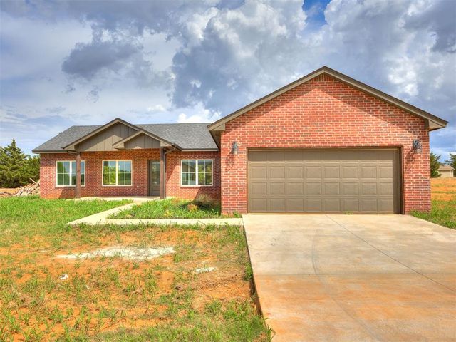 10190 S Meadows Lane, Guthrie, OK 73044