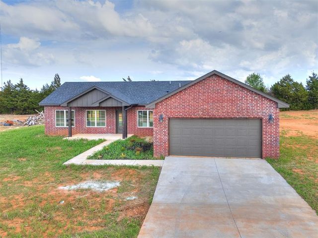 10190 S Meadows Lane, Guthrie, OK 73044