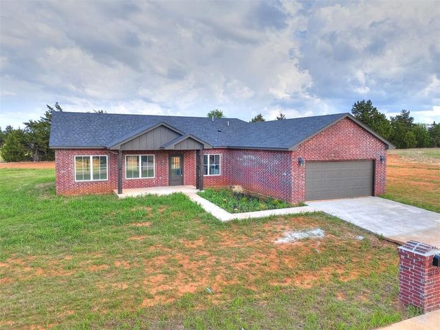 10190 S Meadows Lane, Guthrie, OK 73044