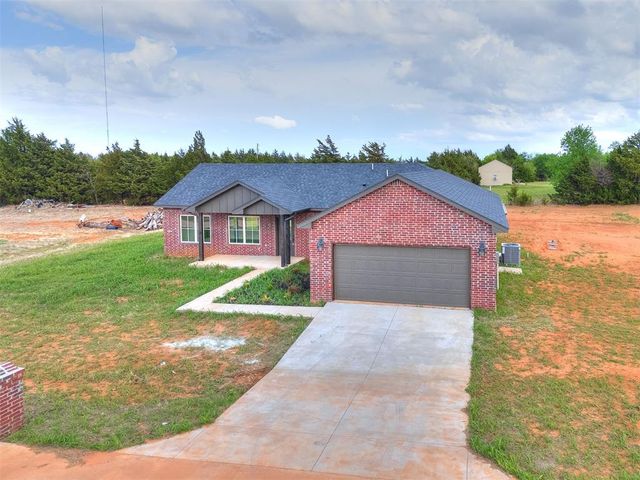 10190 S Meadows Lane, Guthrie, OK 73044
