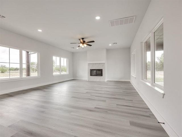 10190 S Meadows Lane, Guthrie, OK 73044