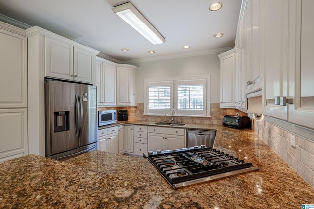 2240 HILLVIEW ROAD, Birmingham, AL 35022
