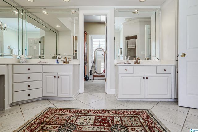 2240 HILLVIEW ROAD, Birmingham, AL 35022