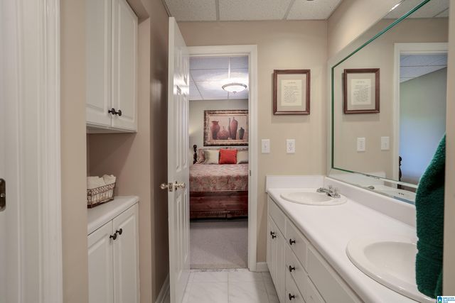 2240 HILLVIEW ROAD, Birmingham, AL 35022