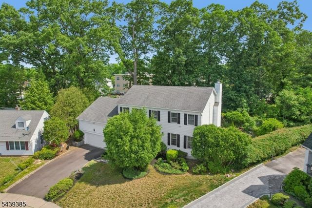 62 Parkway, Rochelle Park Twp., NJ 07662