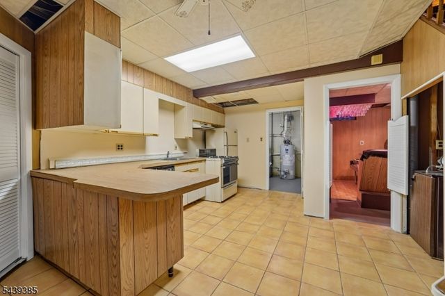 62 Parkway, Rochelle Park Twp., NJ 07662