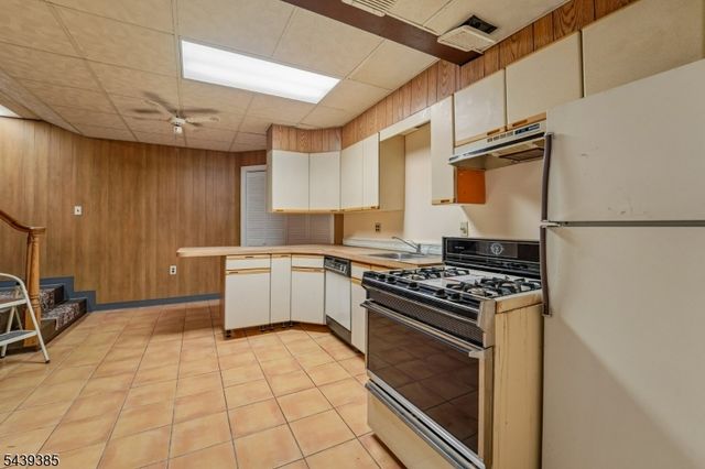 62 Parkway, Rochelle Park Twp., NJ 07662