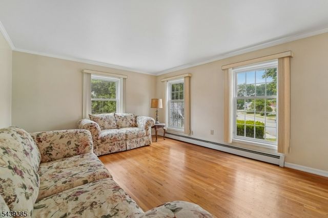 62 Parkway, Rochelle Park Twp., NJ 07662