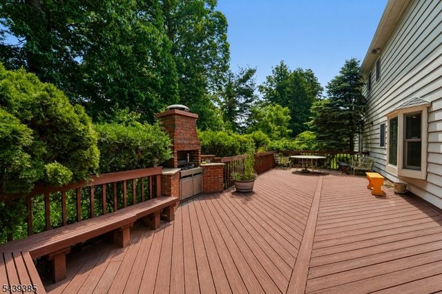 62 Parkway, Rochelle Park Twp., NJ 07662