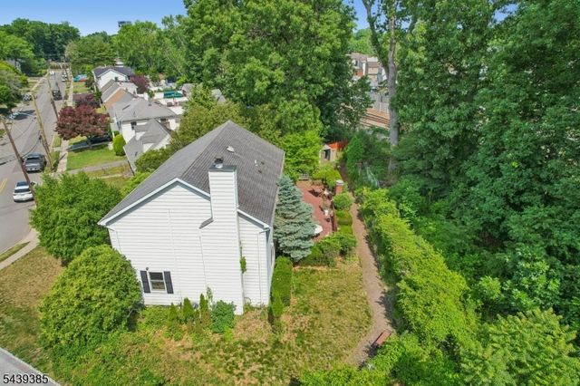 62 Parkway, Rochelle Park Twp., NJ 07662
