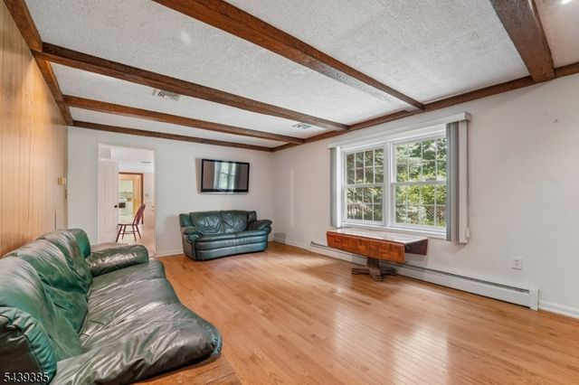 62 Parkway, Rochelle Park Twp., NJ 07662