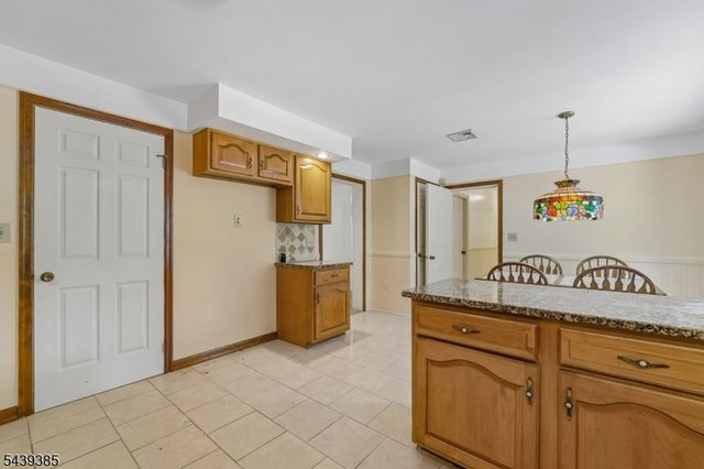 62 Parkway, Rochelle Park Twp., NJ 07662