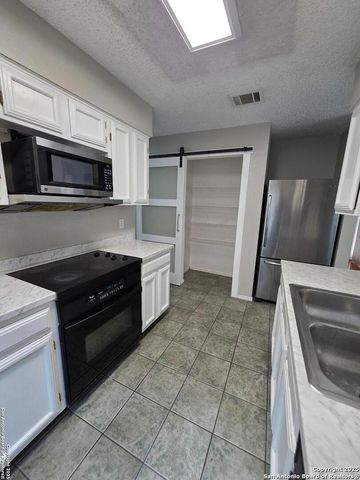 3430 Turtle Village St Apt 402, San Antonio, TX 78230