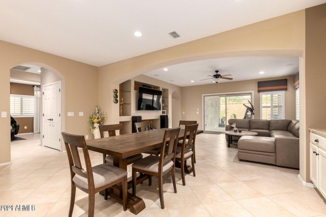 25899 N 107th Drive, Peoria, AZ 85383