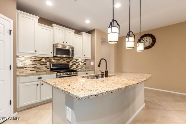 25899 N 107th Drive, Peoria, AZ 85383