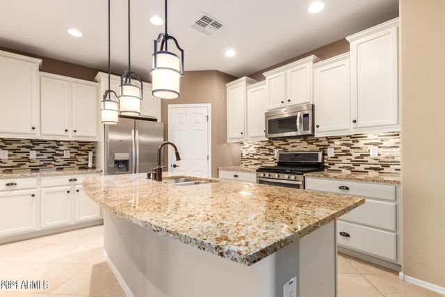 25899 N 107th Drive, Peoria, AZ 85383