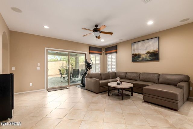 25899 N 107th Drive, Peoria, AZ 85383