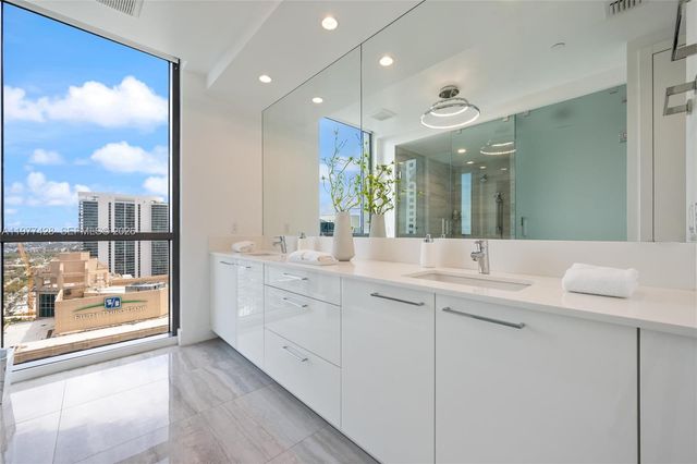 100 E Las Olas Blvd 3201, Fort Lauderdale, FL 33301