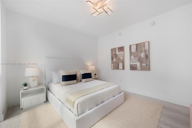 100 E Las Olas Blvd 3201, Fort Lauderdale, FL 33301