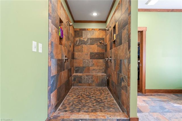 1420 Burnetts Chapel Road, Greensboro, NC 27407