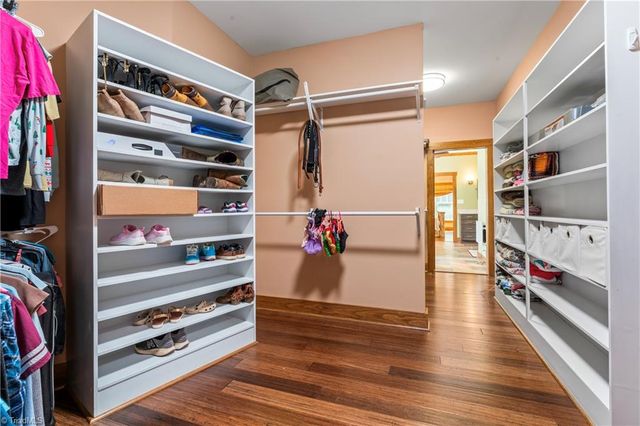 1420 Burnetts Chapel Road, Greensboro, NC 27407