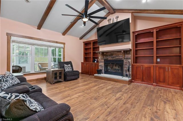 1420 Burnetts Chapel Road, Greensboro, NC 27407