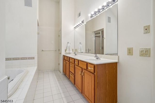 21 Misty Ln, Green Twp., NJ 07821