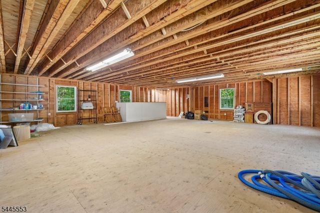 21 Misty Ln, Green Twp., NJ 07821