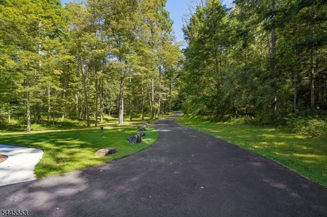 21 Misty Ln, Green Twp., NJ 07821